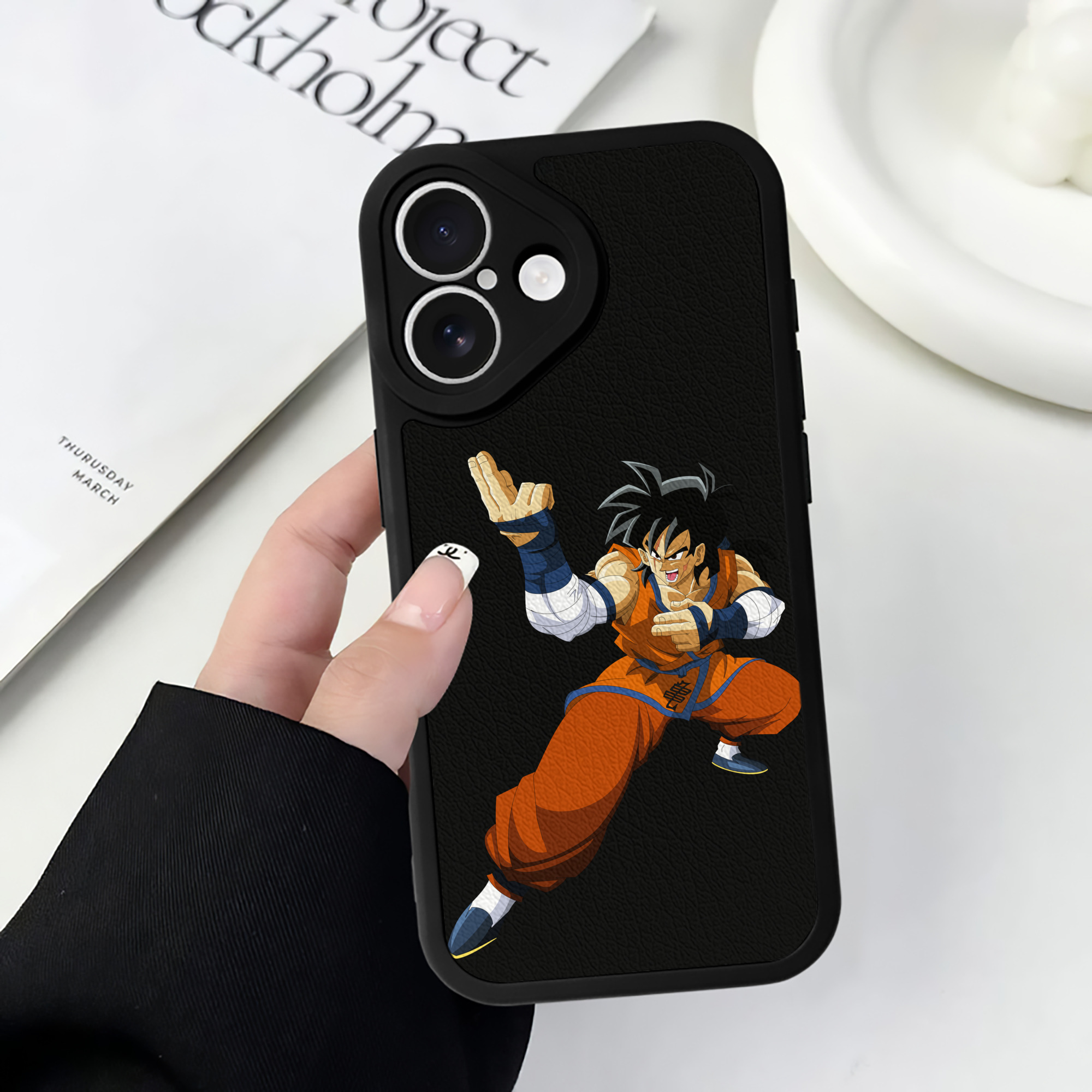 （画像用） ドラゴンボール ヤムチャ DRAGON BALL Yamcha 【iPhone 16シリーズ対応】シリコンスマホケース（レザー調） 材質：シリコン